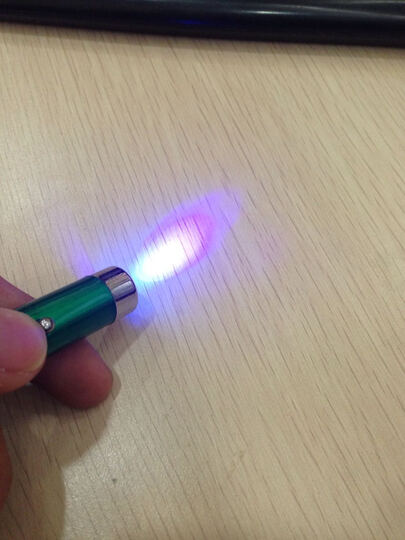 小巧多功能，玩樂與實用兼得——體驗暢意游便攜激光筆